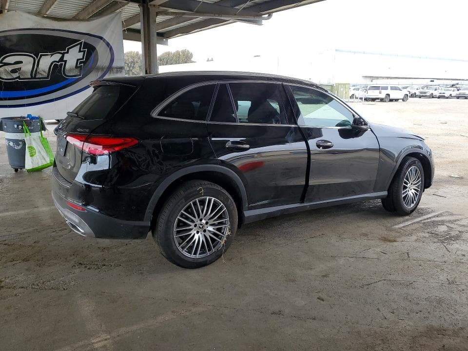 2026 MERCEDES-BENZ GLC 300 4MATIC 3