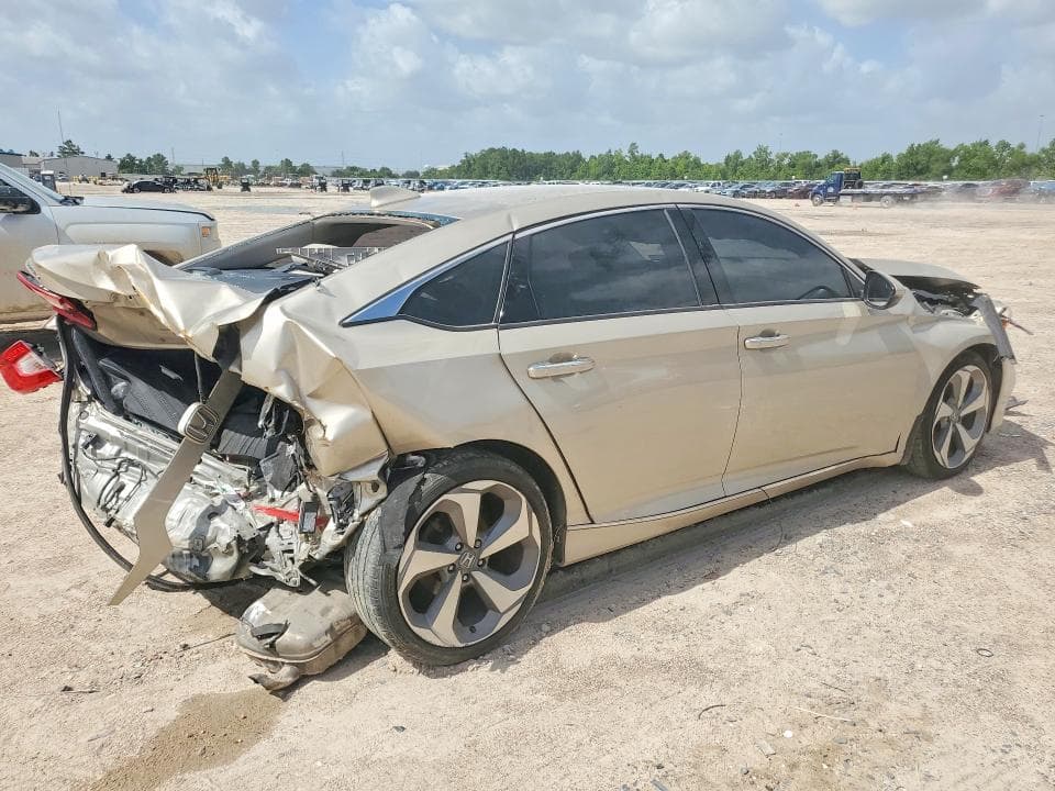 2019 HONDA ACCORD TOURING 3
