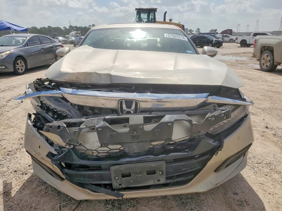 2019 HONDA ACCORD TOURING 5