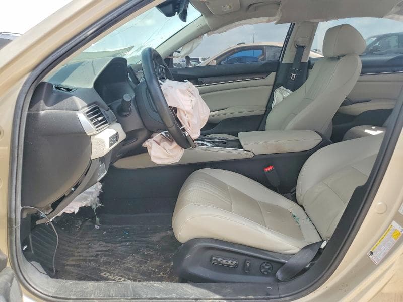 2019 HONDA ACCORD TOURING 7
