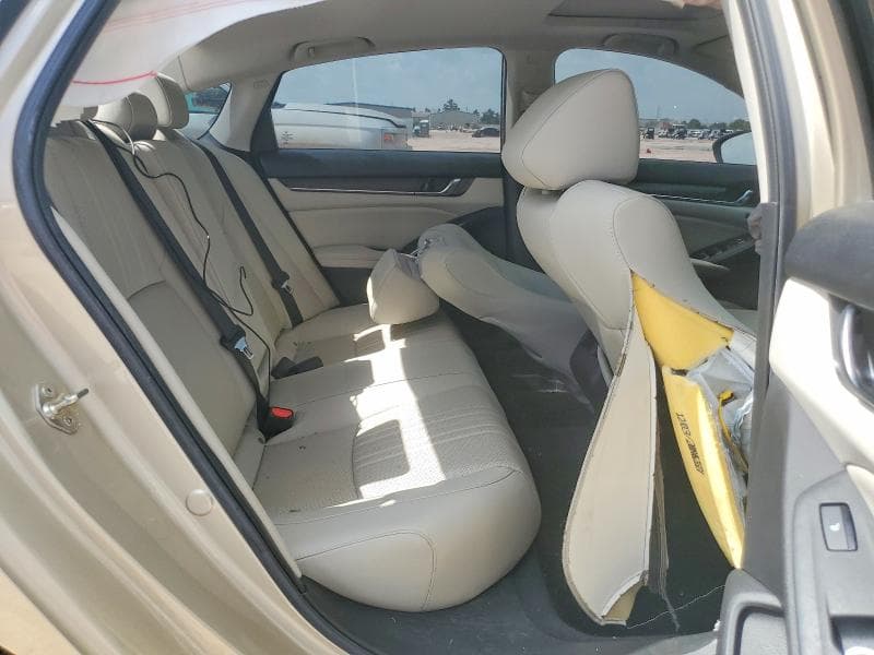 2019 HONDA ACCORD TOURING 10