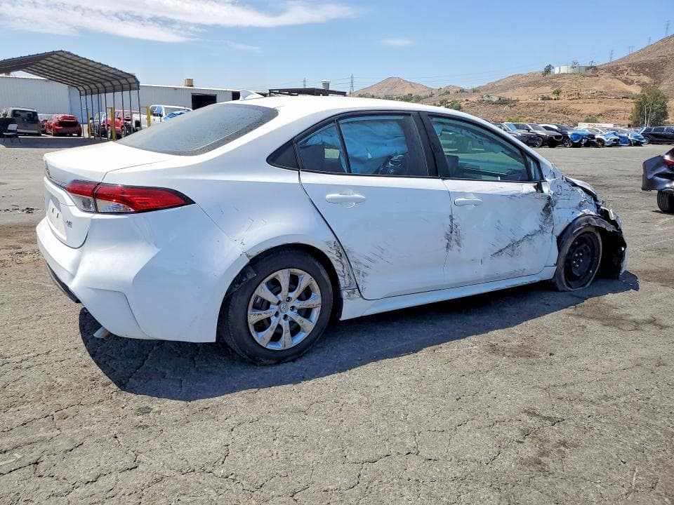 2026 TOYOTA COROLLA LE 3