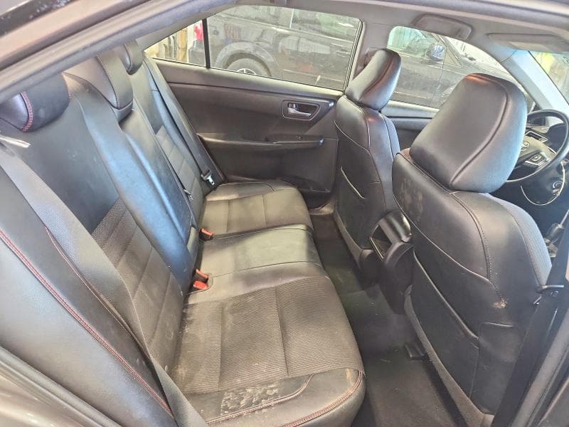 2017 TOYOTA CAMRY SE 10