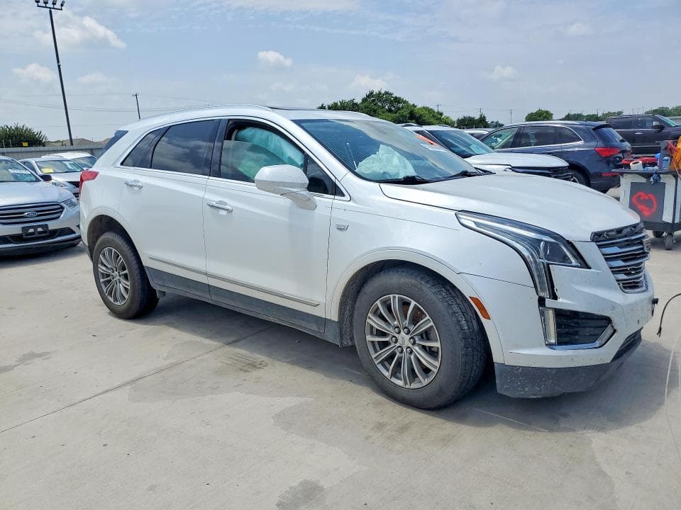 2017 CADILLAC XT5 LUXURY 4
