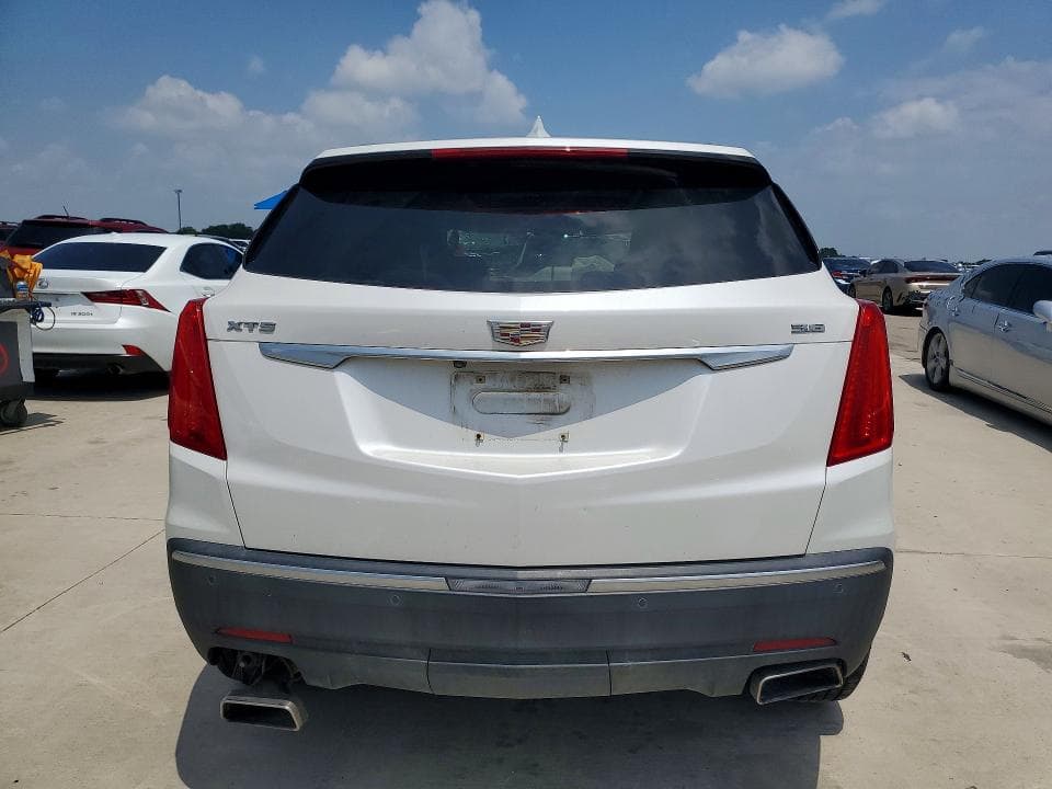 2017 CADILLAC XT5 LUXURY 6