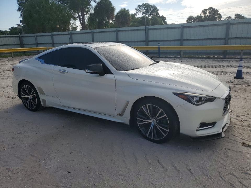 2018 INFINITI Q60 2.0T LUXE 4