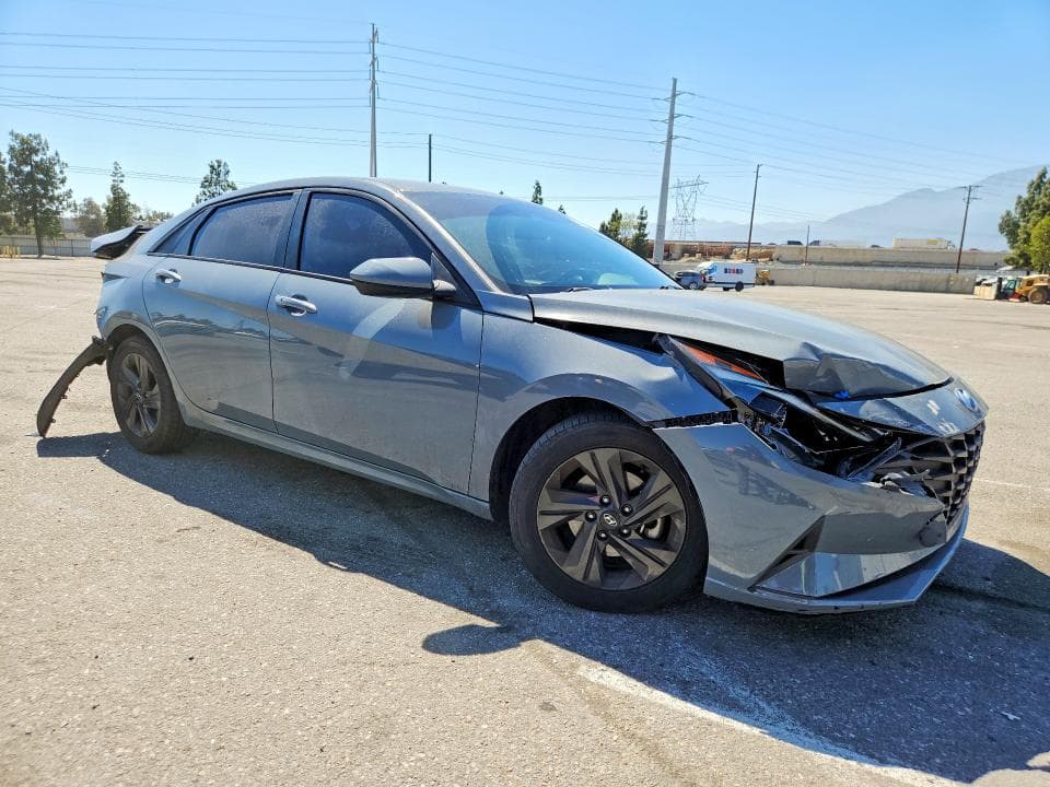 2021 HYUNDAI ELANTRA SEL 4