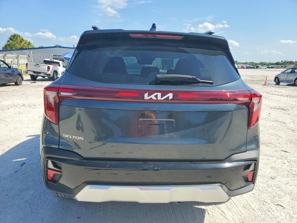 2024 KIA SELTOS S 6