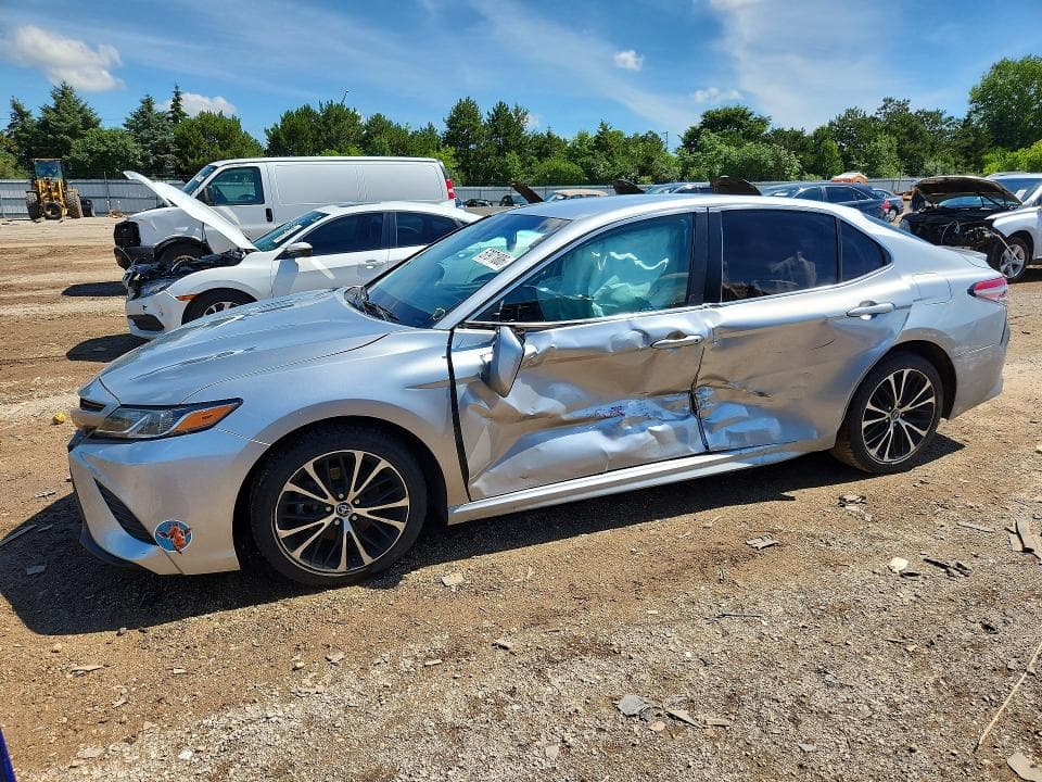 2018 TOYOTA CAMRY SE SE - 1