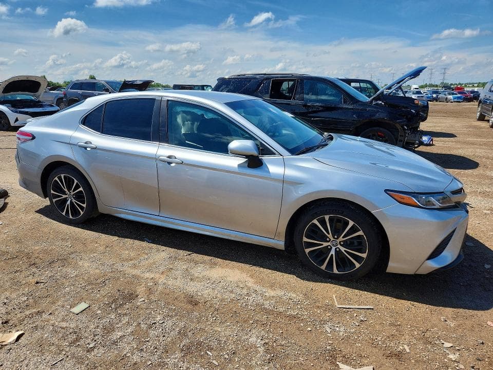 2018 TOYOTA CAMRY SE SE 4
