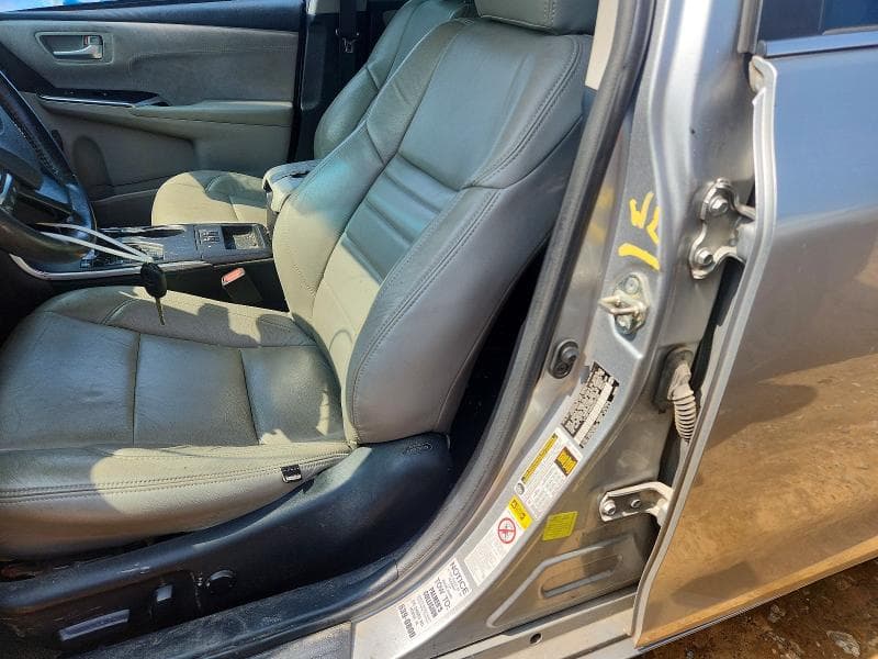 2017 TOYOTA CAMRY XSE 12