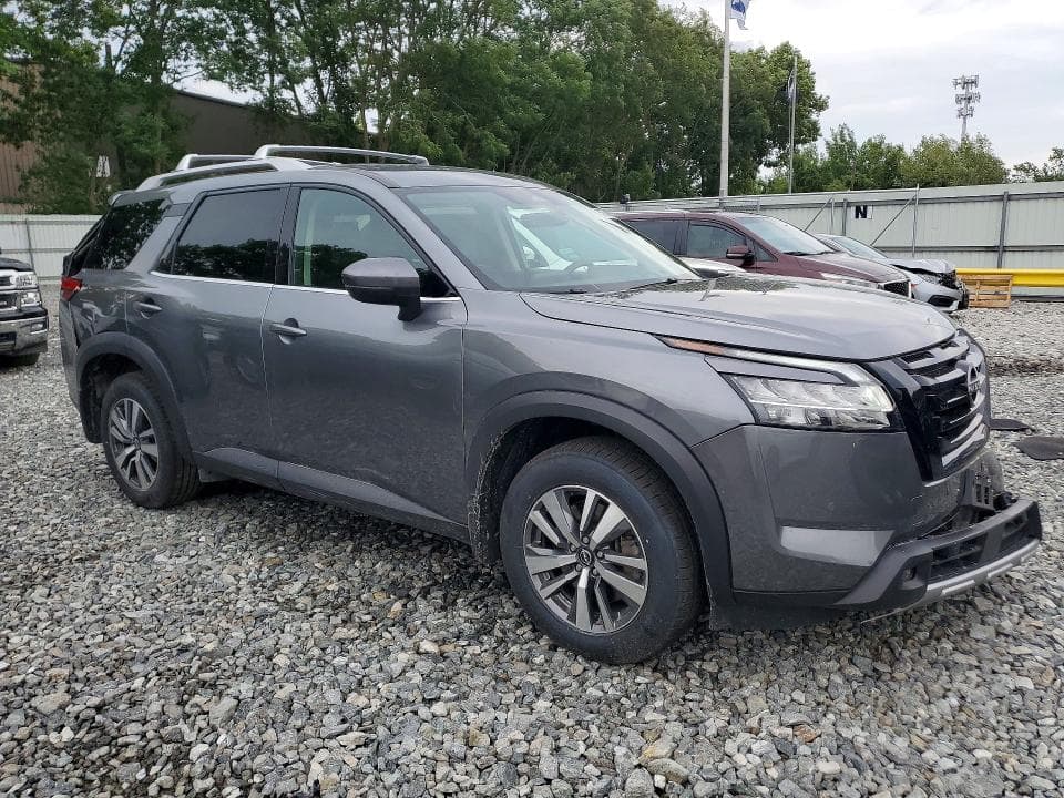 2024 NISSAN PATHFINDER SL 4