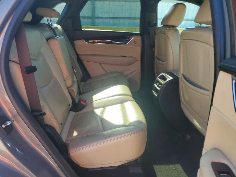 2017 CADILLAC XT5 LUXURY 11