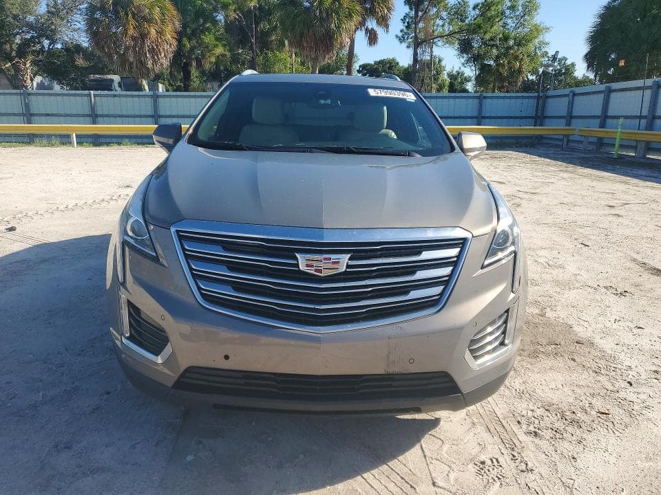 2017 CADILLAC XT5 LUXURY 5