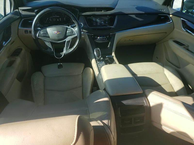 2017 CADILLAC XT5 LUXURY 8
