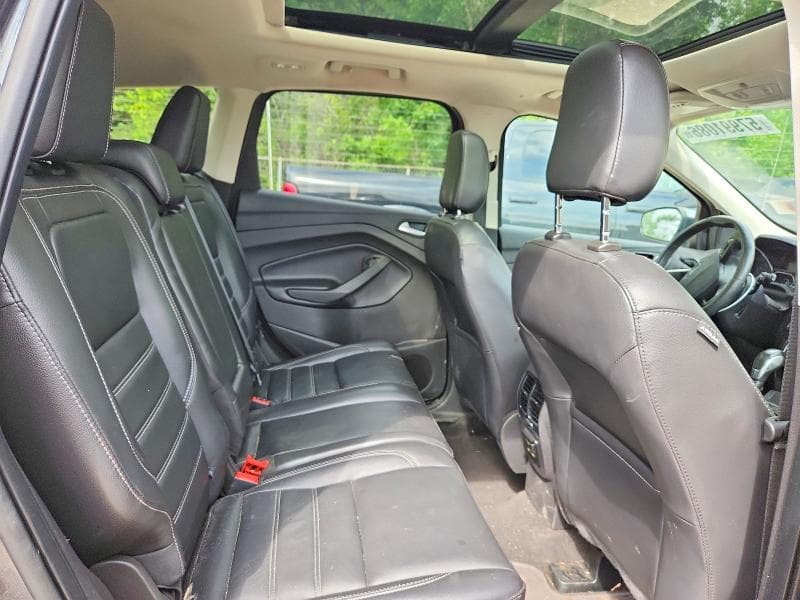 2019 FORD ESCAPE TITANIUM TITANIUM 12
