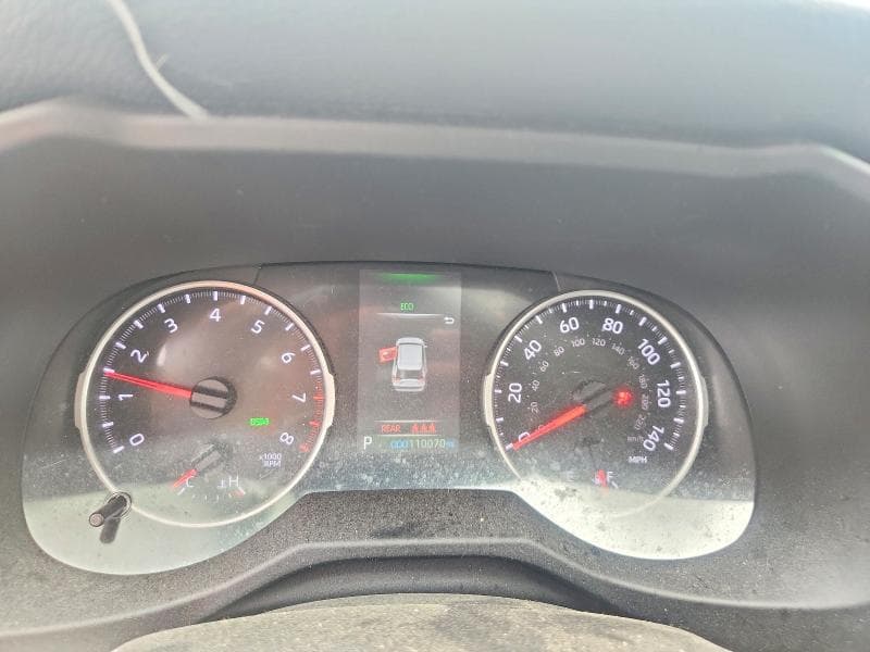 2021 TOYOTA RAV4 XLE 9