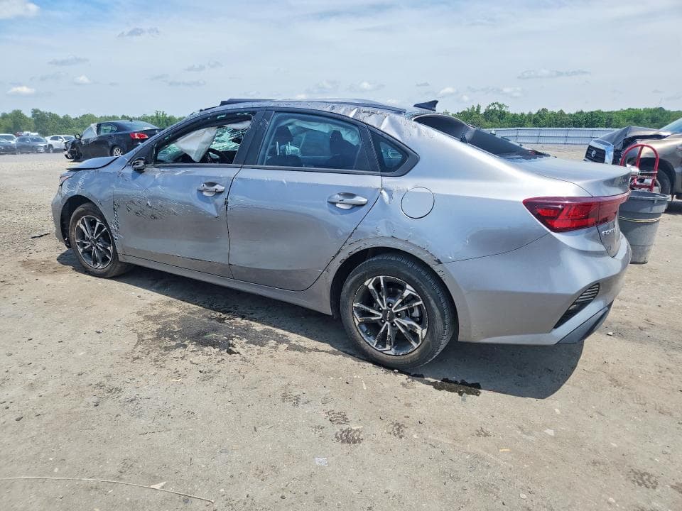 2024 KIA FORTE LXS 2