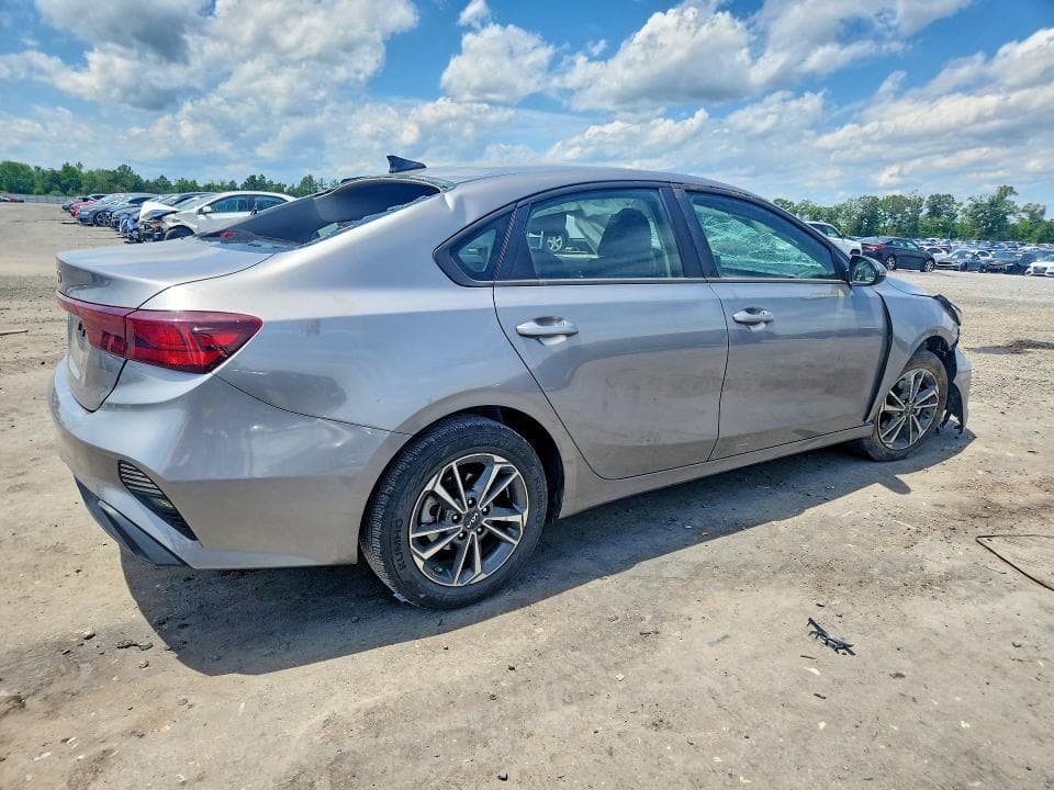 2024 KIA FORTE LXS 3