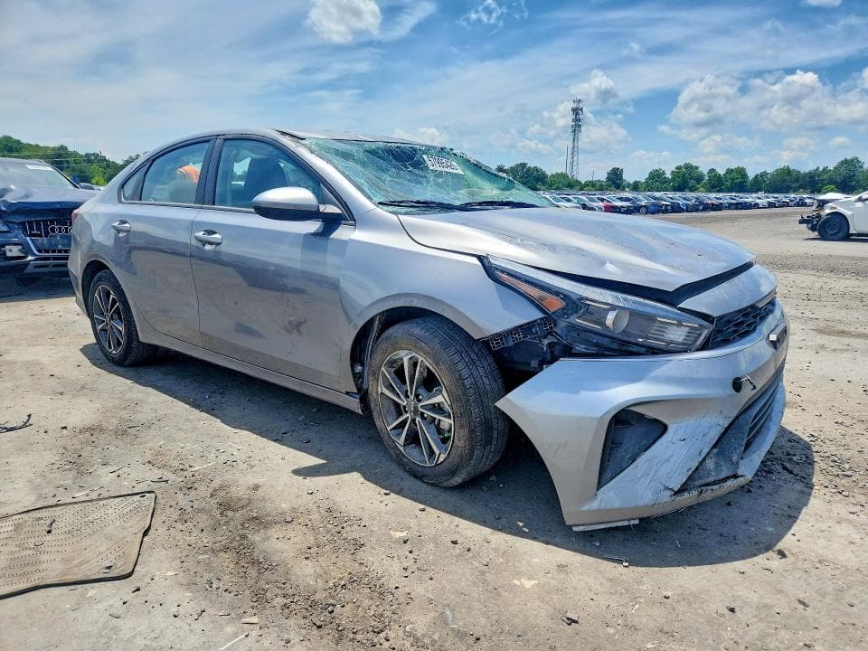 2024 KIA FORTE LXS 4