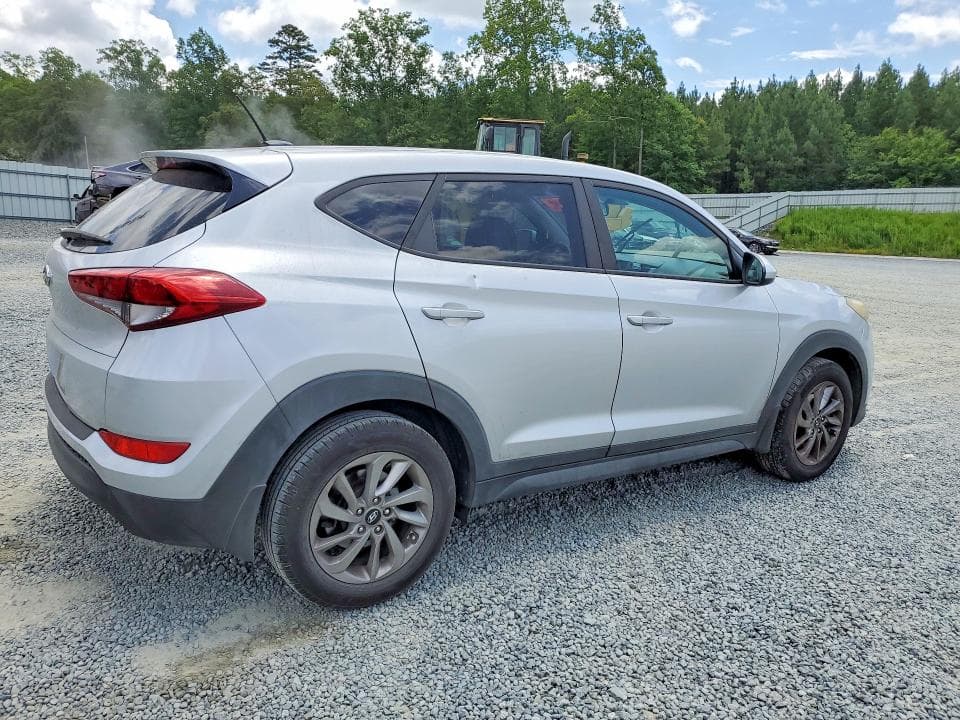 2016 HYUNDAI TUCSON SE SE 3