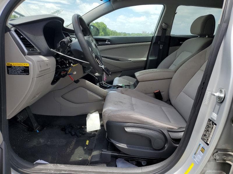 2016 HYUNDAI TUCSON SE SE 7