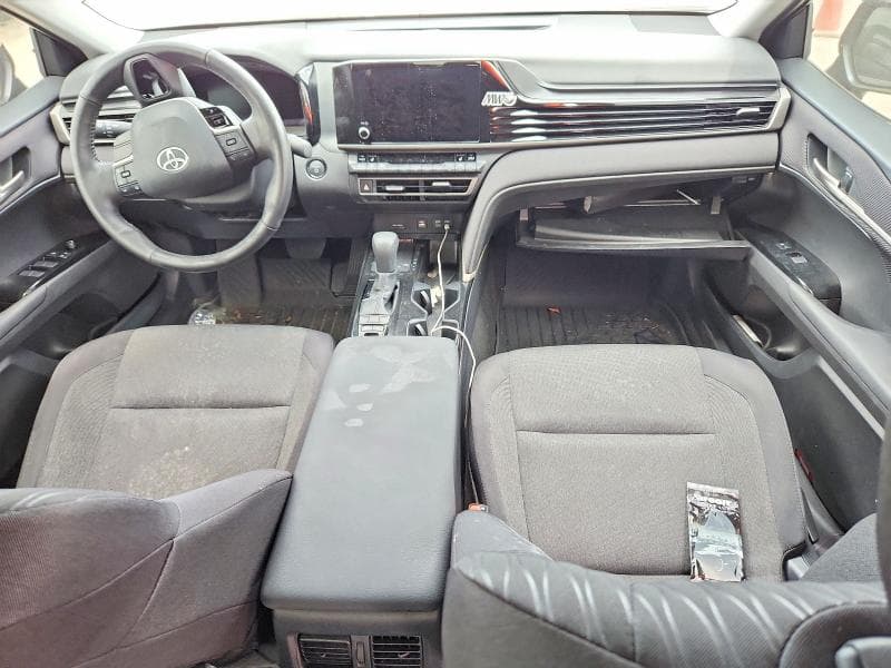 2026 TOYOTA CAMRY LE 8