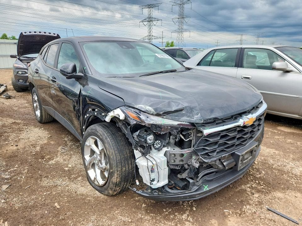 2024 CHEVROLET TRAX LS 4