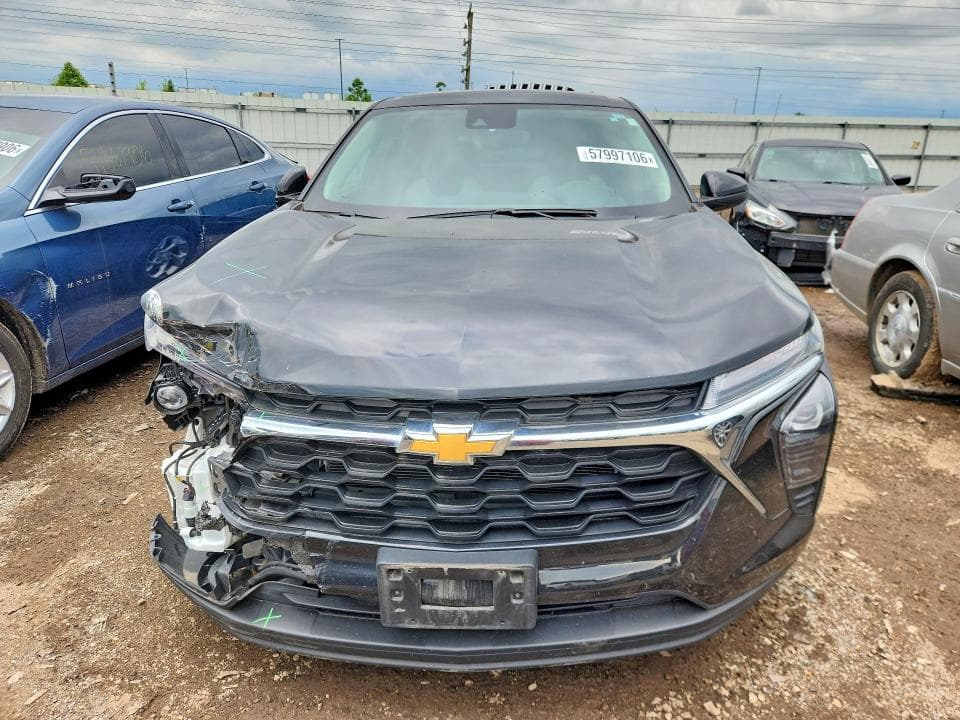 2024 CHEVROLET TRAX LS 5