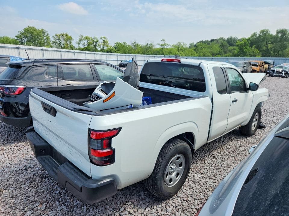 2024 NISSAN FRONTIER S 3