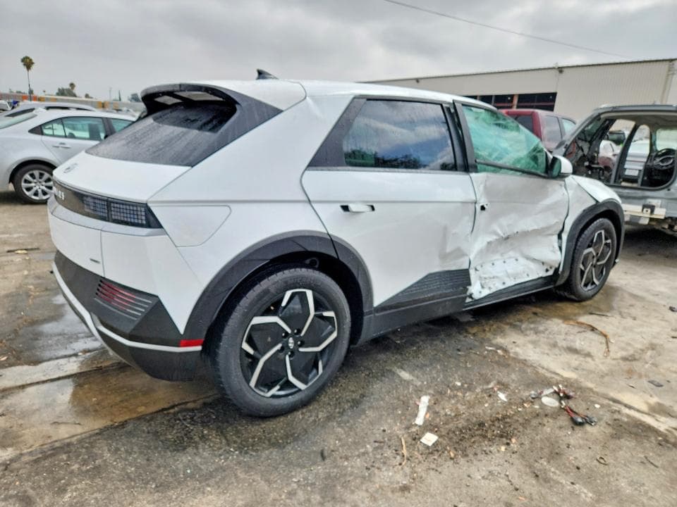 2024 HYUNDAI IONIQ 5 SEL 3