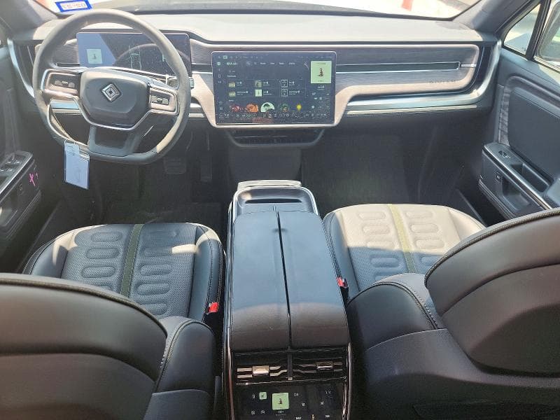 2026 RIVIAN R1T ADVENTURE 8