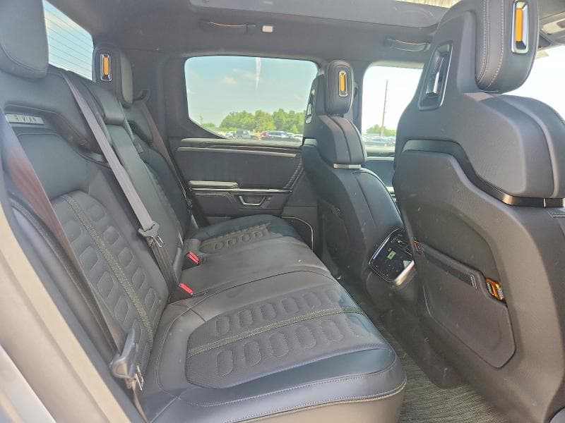 2026 RIVIAN R1T ADVENTURE 10