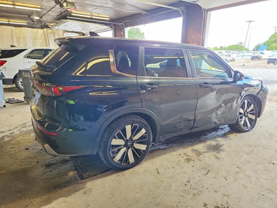 2025 MITSUBISHI OUTLANDER SE 3