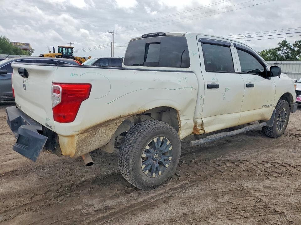 2021 NISSAN TITAN S 3