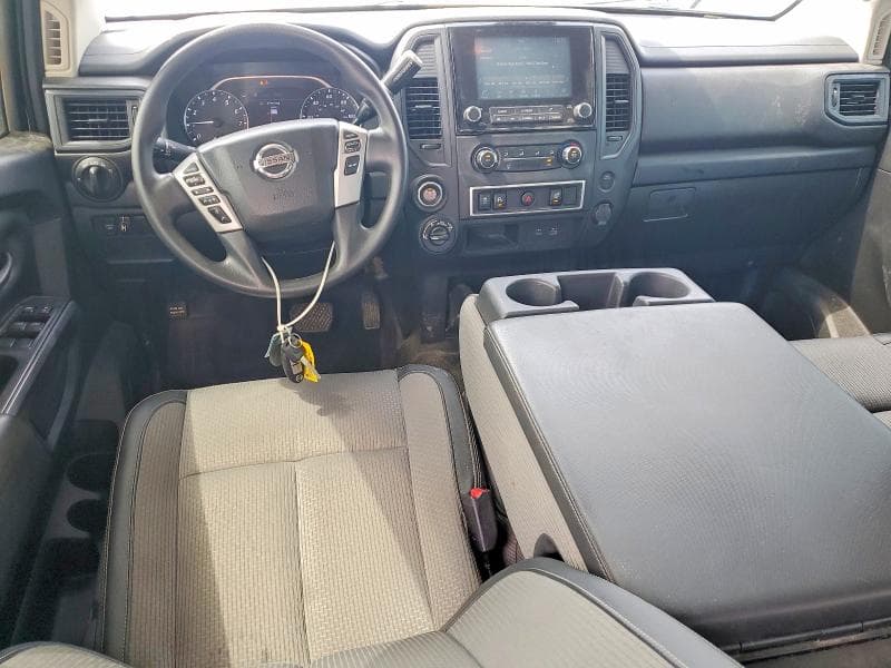 2021 NISSAN TITAN S 8