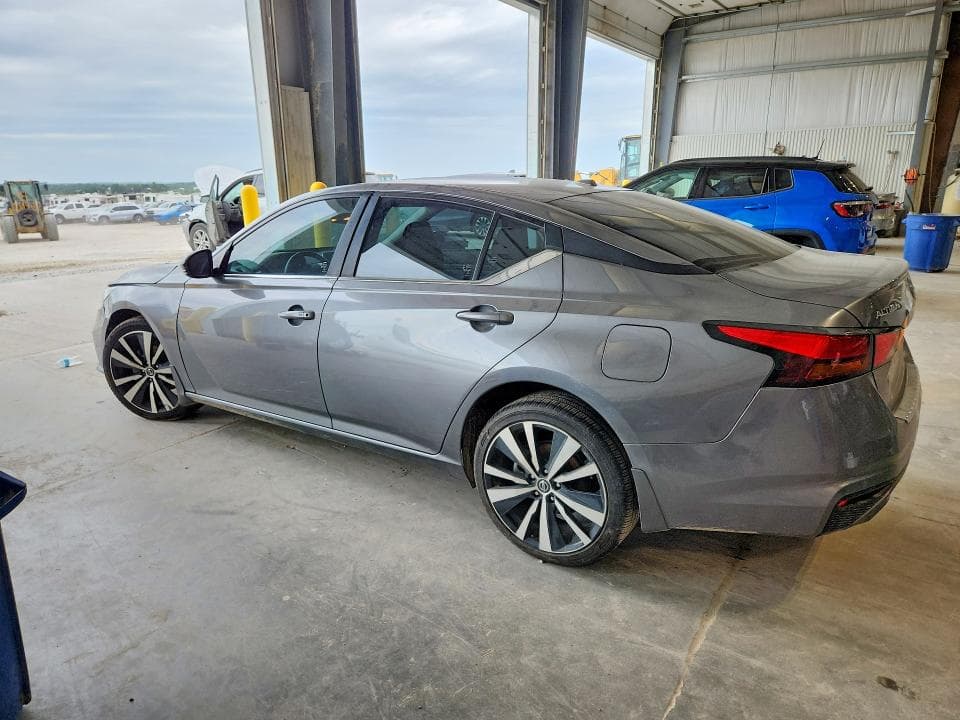 2020 NISSAN ALTIMA SR 2