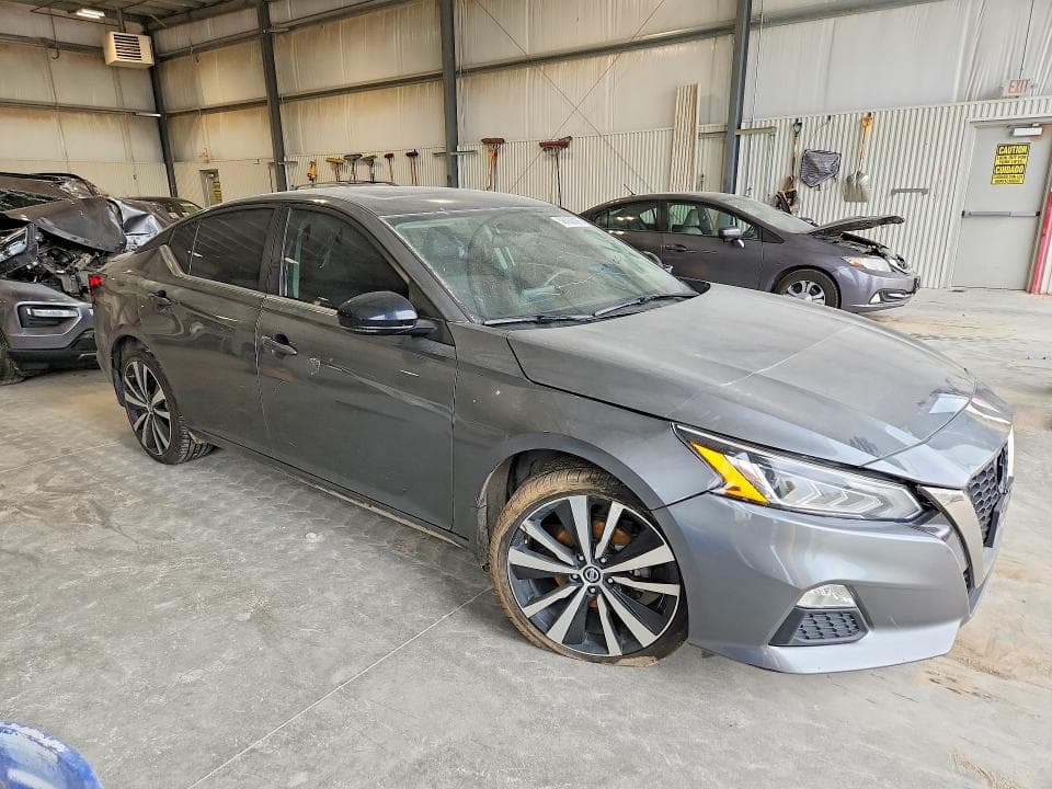 2020 NISSAN ALTIMA SR 4