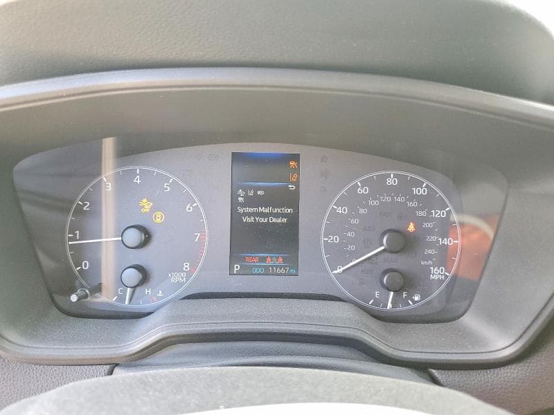 2025 TOYOTA COROLLA CROSS LE 9