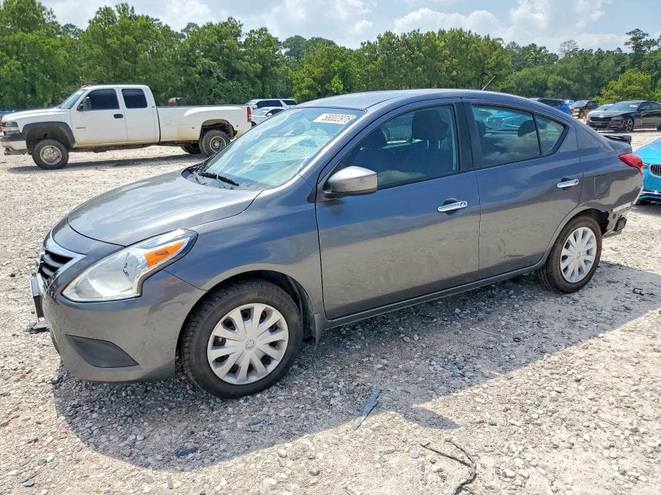 2018 NISSAN VERSA SV - 1