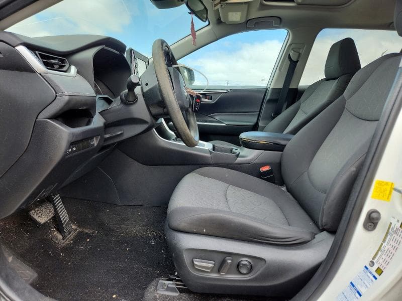 2020 TOYOTA RAV4 XLE 7