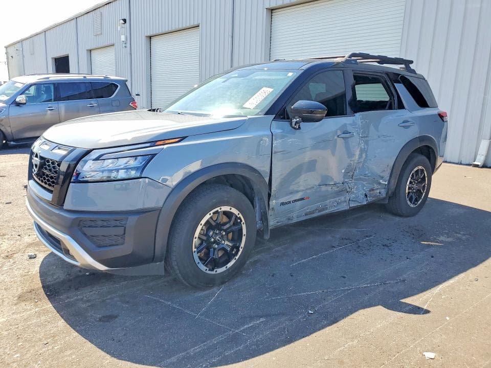 2023 NISSAN PATHFINDER SV - 1