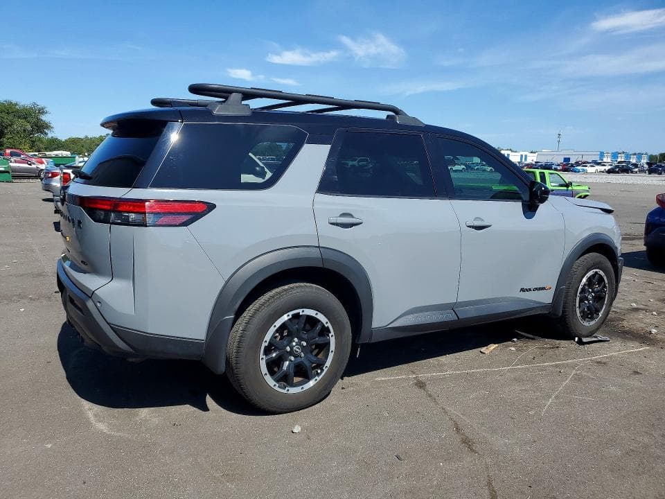 2023 NISSAN PATHFINDER SV 3