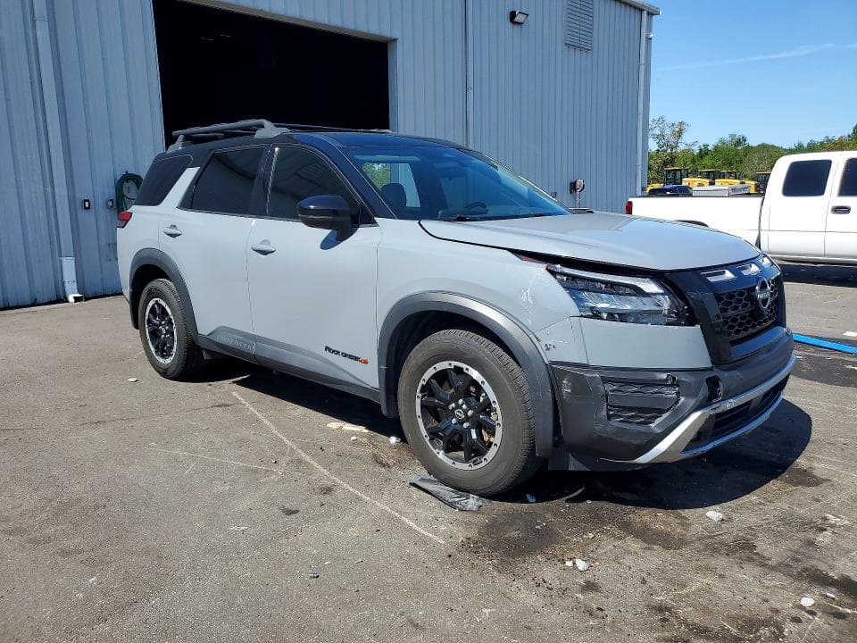 2023 NISSAN PATHFINDER SV 4