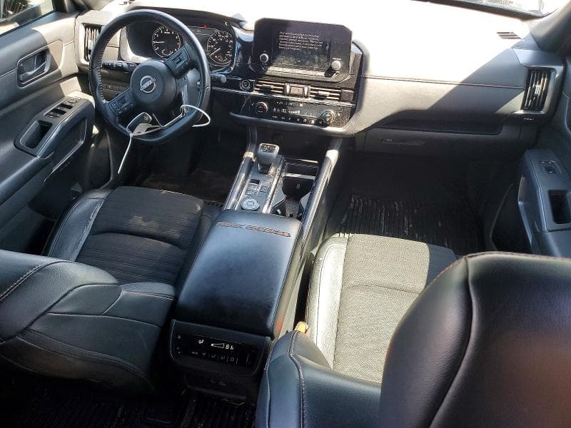 2023 NISSAN PATHFINDER SV 8