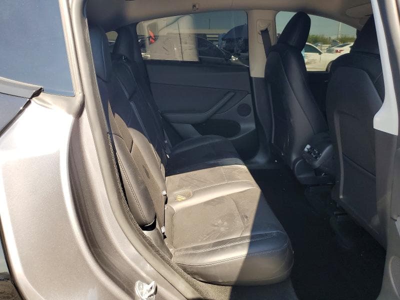 2025 TESLA MODEL Y 11