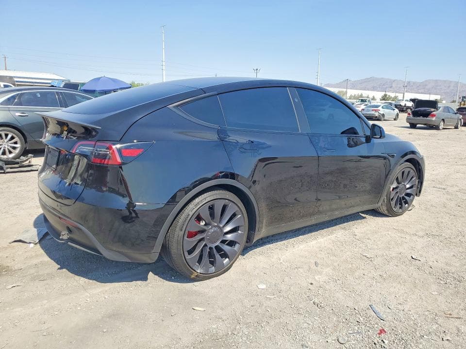 2025 TESLA MODEL Y 3