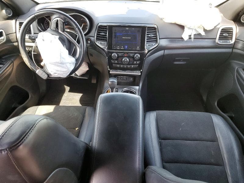 2020 JEEP GRAND CHEROKEE LAREDO 8
