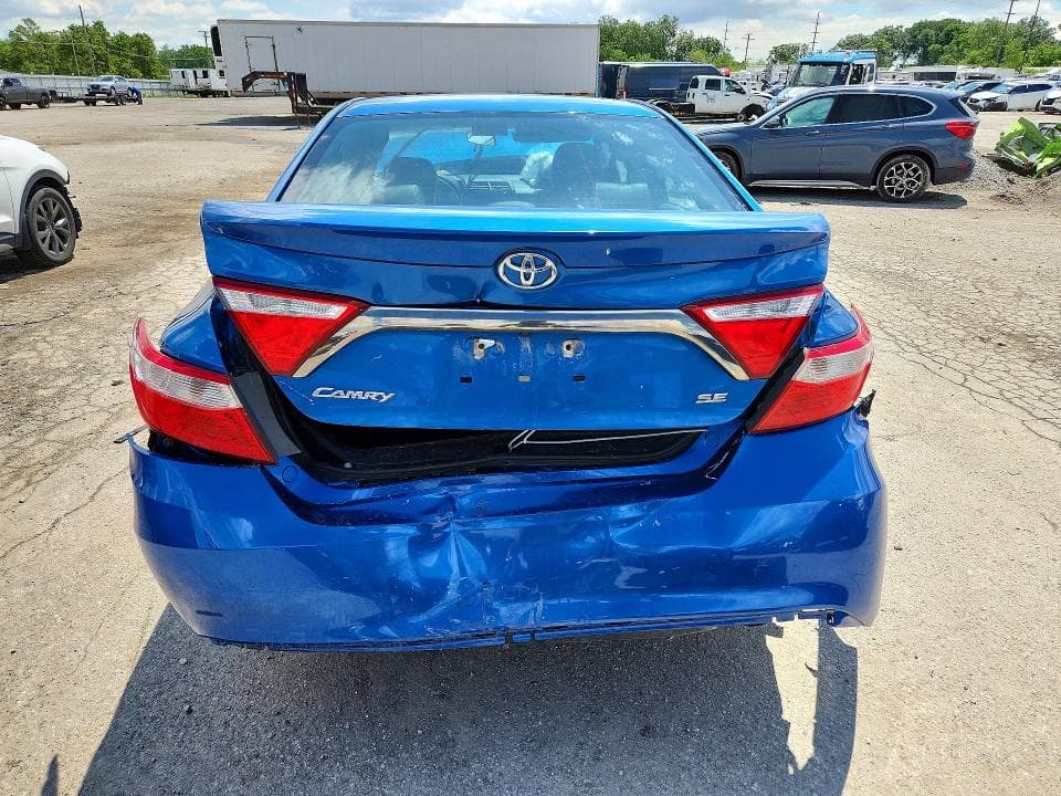 2017 TOYOTA CAMRY SE SE 6