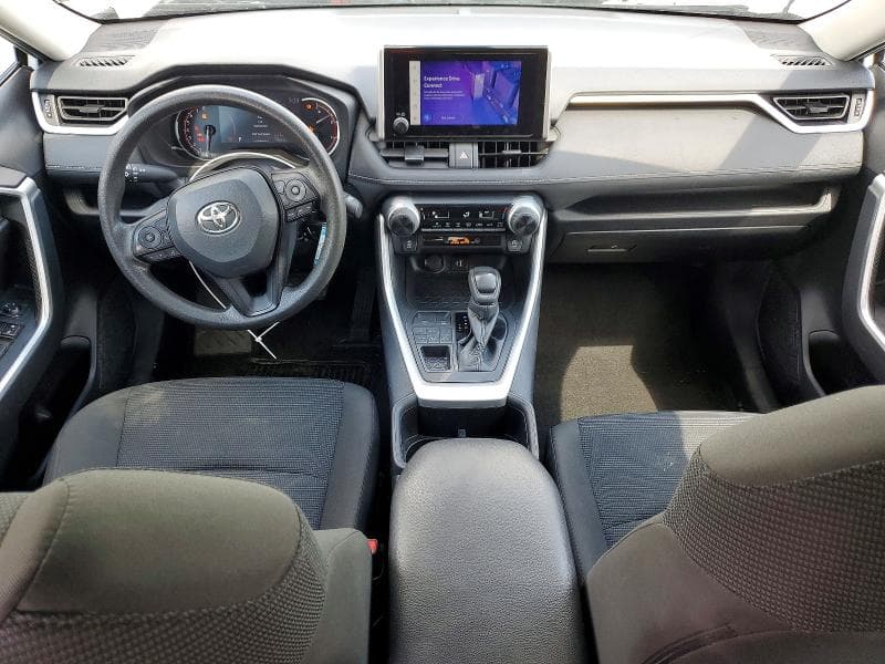 2024 TOYOTA RAV4 LE 8